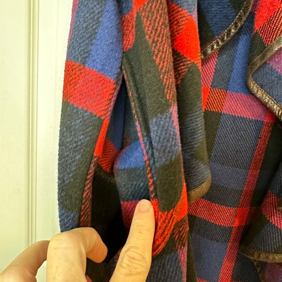 Altered State red and blue cardigan type vest  Size Large - Picture 6 of 10